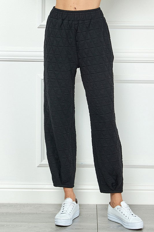 QUILTED LONG TUCKED PANTS