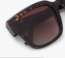 Load image into Gallery viewer, Brea Sunglasses - Tortoise
