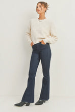 Load image into Gallery viewer, Indigo Pintuck Classy Flare Jeans
