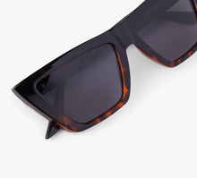 Load image into Gallery viewer, Melrose Sunglasses - Black &amp; Tortoise
